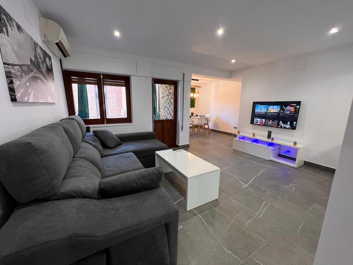 Apartamento Espacioso De Diseno A 3 Min Renfe. Cordoba Luaran gambar