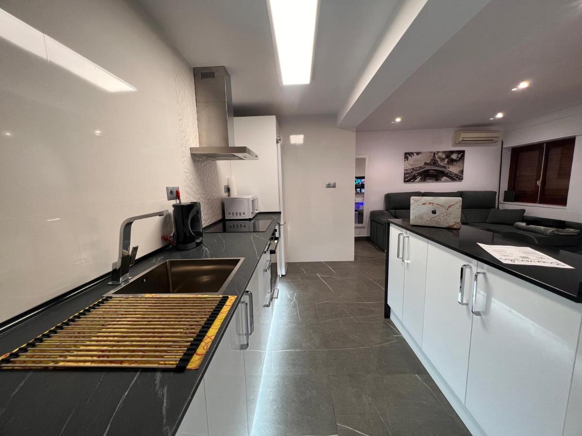 Apartamento Espacioso De Diseno A 3 Min Renfe. Cordoba Luaran gambar